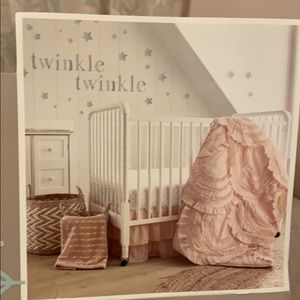 Girls crib bedding